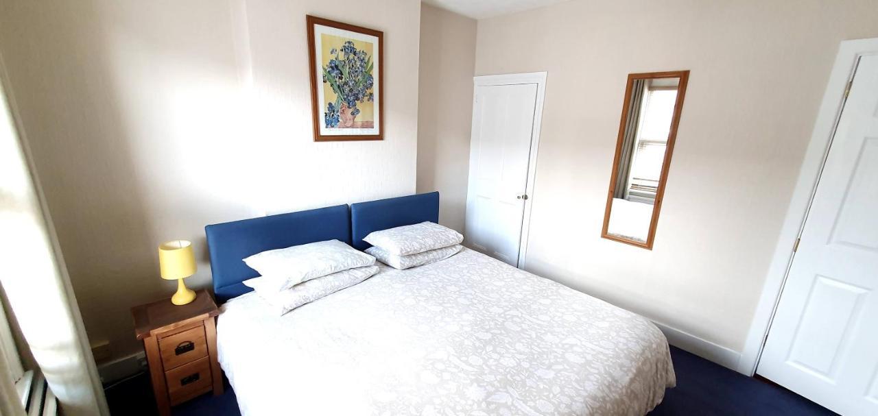 Comfortable Victorian 3 Bedroom Semi-Detached House With Fast Wi-Fi Sittingbourne Exterior photo