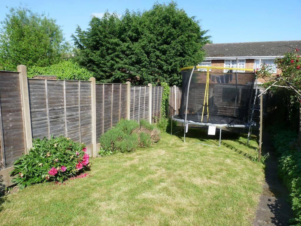 Comfortable Victorian 3 Bedroom Semi-Detached House With Fast Wi-Fi Sittingbourne Exterior photo